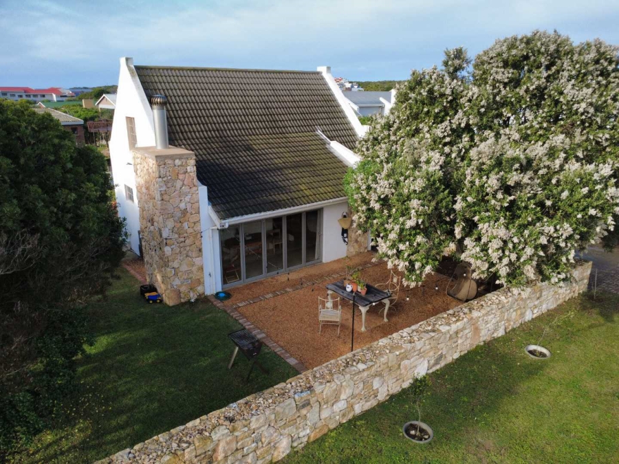 3 Bedroom Property for Sale in Stilbaai Wes Western Cape